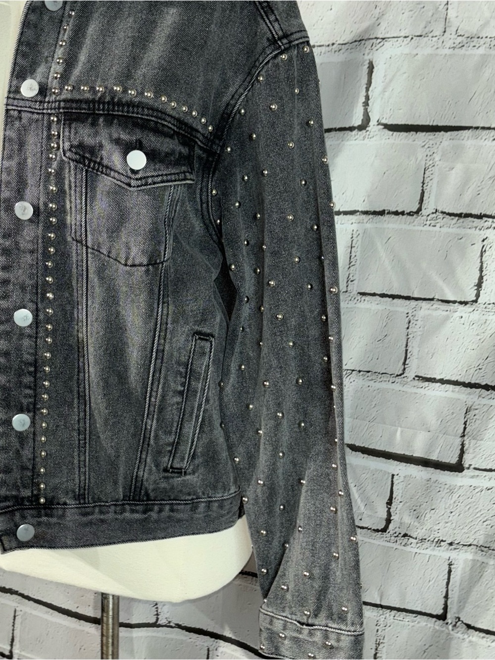 POL Washed Black Studded Oversized Denim Jacket Distressed Size M - Picture 4 of 10